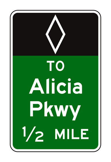 E8-6 Preferential Lane Intermediate Egress Advance — official FHWA layout